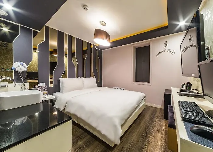 Shinchon Aida Motel 3*