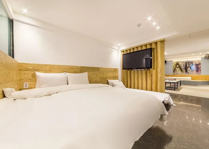 Shinchon Aida Motel 3*