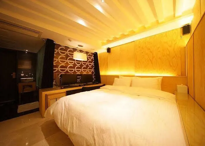 Shinchon Aida 3* Seúl